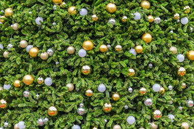 oyuncaklar, tam çerçeve ile yeşil Noel ağacı arka plan