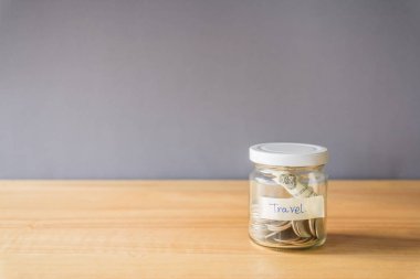 para tasarrufu, Not seyahat ile cam kavanoz sikke