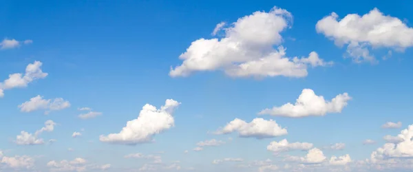 День Блакитне Небо Хмари Фон — стокове фото