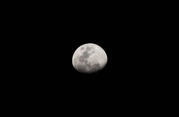 Луна Черном Ночном Небе — стоковое фото
