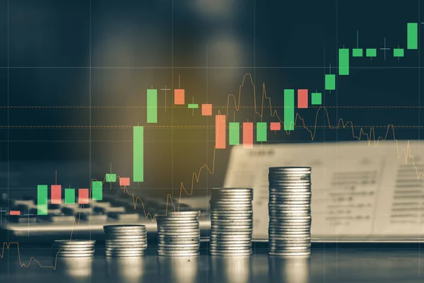 Stapels Gouden Munten Met Trading Graph Achtergrond Financiële Investering Concept — Stockfoto