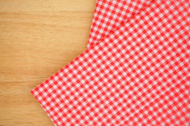 Klasik pembe ekose kumaş ya da masa örtüsü.