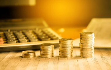 Altın para desteleri para biriktirme kavramı 