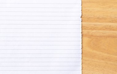 Tahta Arkaplanda Boş Not Defteri Sıralı Kağıt