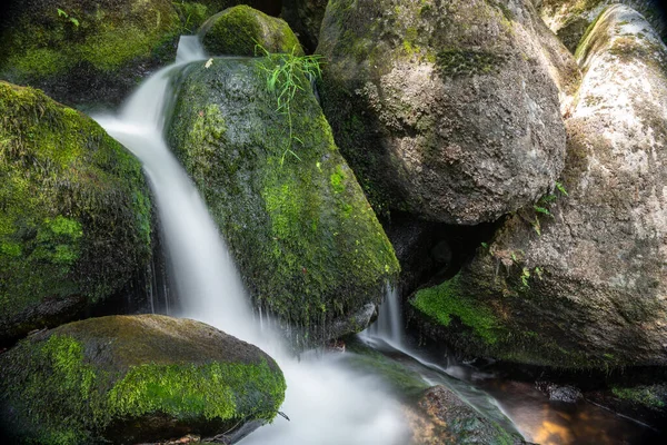 Longa Exposição Uma Cachoeira Becky Falls Dartmoor National Park — Fotografia de Stock