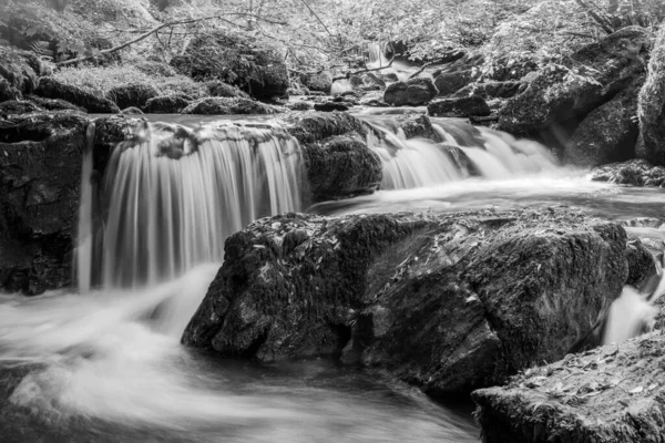 Lunga Esposizione Una Cascata Sul Fiume Hoar Oak Water Watersmeet — Foto Stock