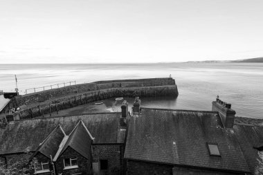 Clovelly. Devon. Birleşik Krallık. 19 Ocak 2024. Clovelly, Kuzey Devon sahilindeki rıhtımın fotoğrafı.