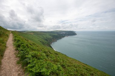 Devon 'daki Lynton ve Lynmouth Countisbury Hill' den görüntü