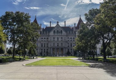 Albany, New York - 27 Eylül 2018: New York State Capitol Building Albany, New York Eyalet Meclisi ev.