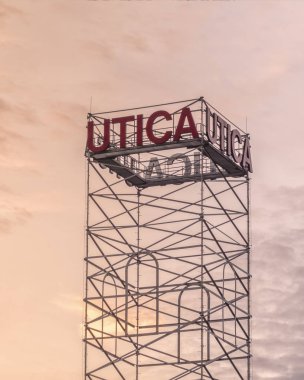 Utica City Tower işareti