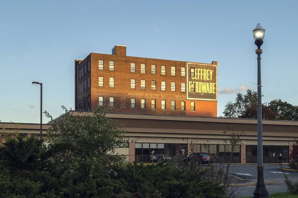 Utica, New York - Oct 23, 2019: View of Whiffen Robyat Building is Listed on the National Register of Historic Places, Located on 327 Bleecker St, Utica NY 13501. — Stock Photo, Image