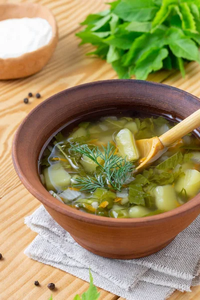 Soupe Verte Rustique Traditionnelle Dans Une Assiette Argile Sur Fond — Photo