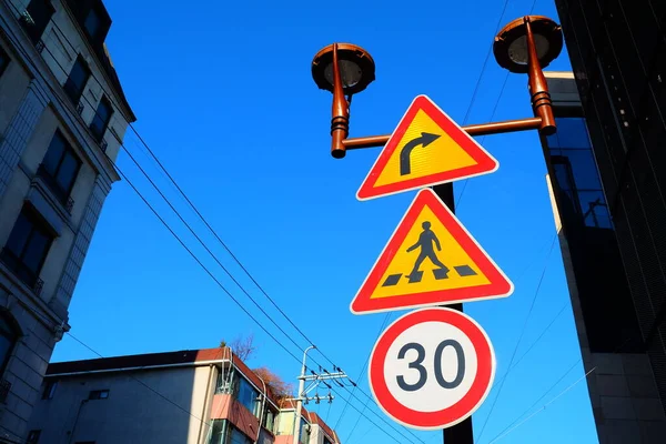 Pedestrian Crossing Sign Blue Sky Background — Stock Photo, Image