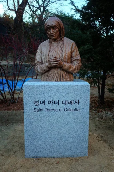 Seúl Corea Del Sur Diciembre 2018 Estatua Santa Teresa Calculta — Foto de Stock