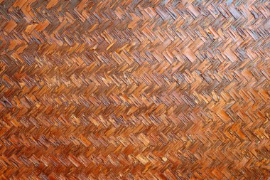 Wicker Bambu Duvarında Kırmızı Kabuklu Boya.