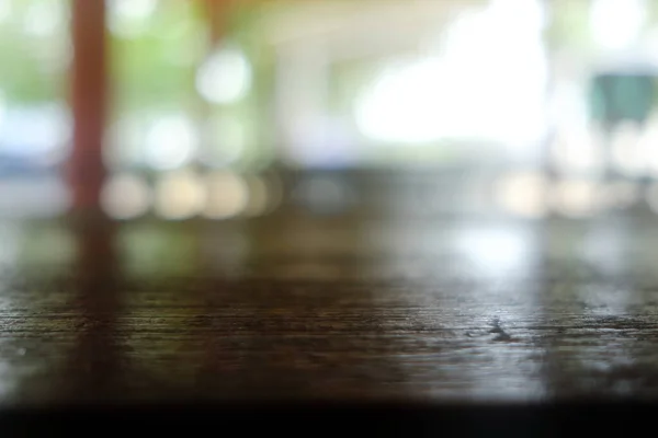 Zamknij Powierzchnia Starego Drewnianego Stołu Cafe Bokeh Tle Skupienie Selektywne — Zdjęcie stockowe