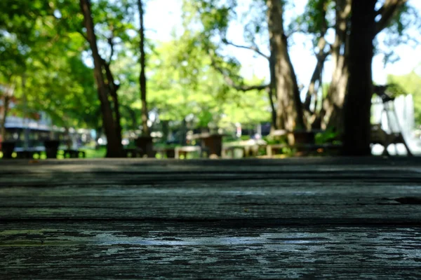 Old Wood Table Nature Bokeh Public Garden Background Suitable Background — 스톡 사진