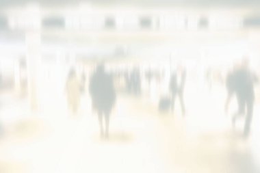 Metro İstasyonunda Yürüyen Kalabalık İnsanların Soyut Beyaz Bulanıklığı.