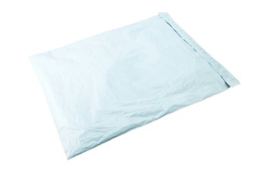 Gri Plastik Posta Paketi Beyaz Arkaplanda İzole Edildi.