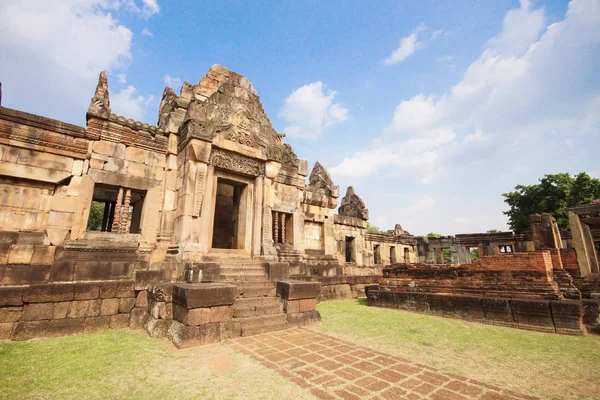 Santuário Prasat Mueang Tam Templo Khmer — Fotografia de Stock
