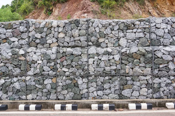 Gabion Taş Duvar Dağdan Kayalar Düşüyor Korumak Için — Stok fotoğraf