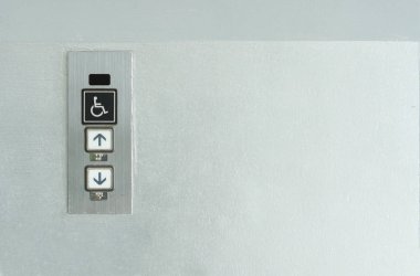 Asansör düğmeleri için handikap