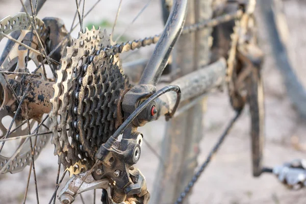 Sporca Mountain Bike Coperta Fango Sporcizia — Foto Stock