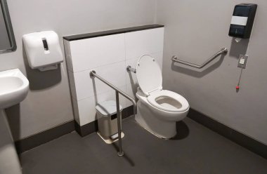Özürü için dostu tasarım ile tuvalet