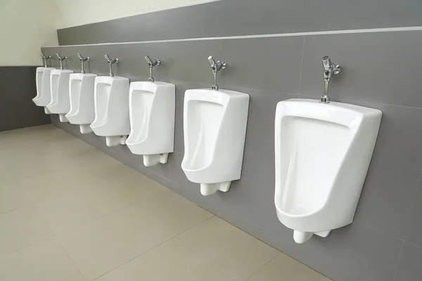 Туалет Мужчин Общественном Месте — стоковое фото