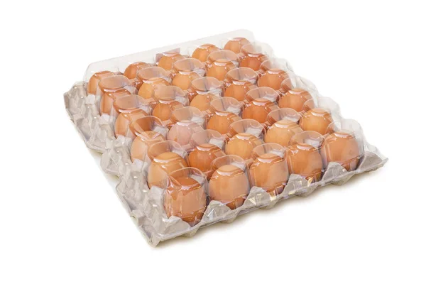 Huevos Pollo Una Bandeja Con Cubierta Plástico Transparente Aislados Sobre — Foto de Stock