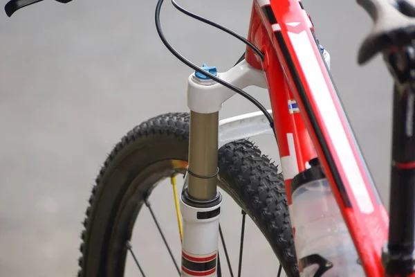 Suspensi n de bicicleta fotos de stock im genes de Suspensi n de