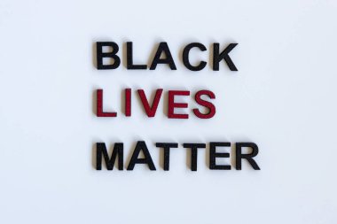 Slogan Siyahi Yaşam Madde Etiketi 'ni kapatın. Amerikan Bayrağı.