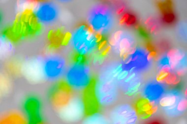 Noel ve Yeni Yıl Konsepti - Odaklanamayan, bulanık, soyut çok renkli bokeh ışıkları arka plan. 