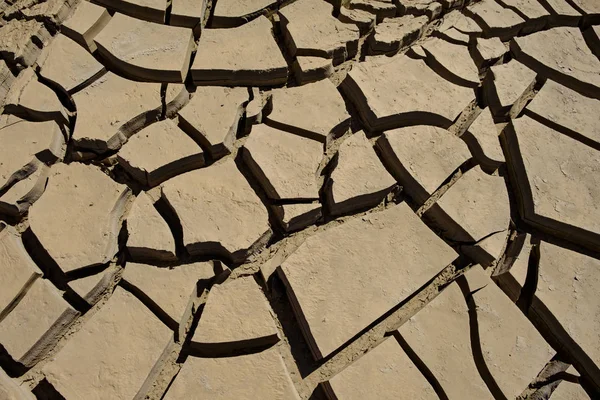 Textura de tierra agrietada seca —  Fotos de Stock