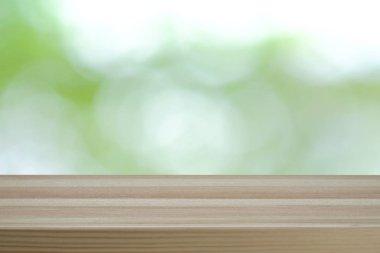 Ahşap masa üstü üzerinde bulanıklık doğa arka plan