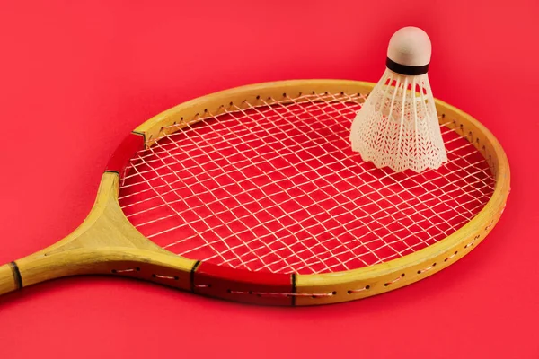 Shuttlecock Badminton Racket Bright Red Background — Stock Photo, Image