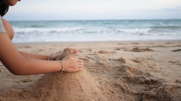 Asian Little Girl Playing Beach Nature Sea Wave Coast Summer — Stock Video