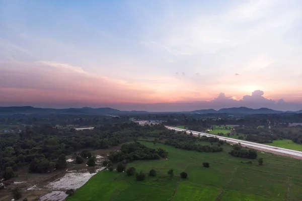 Drone Shot Paisagem Panorâmica Agricultura Rural Campo Arroz Com Atmosfera — Fotografia de Stock