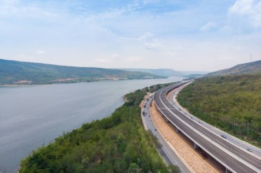 Drone inşaat altında otoyol havadan görünümü manzara vurdu 