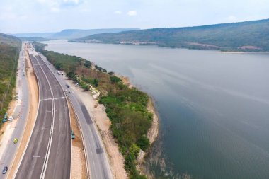 Drone inşaat altında otoyol havadan görünümü manzara vurdu 