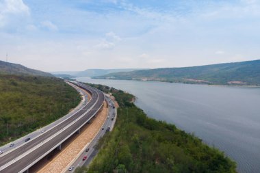 Drone inşaat altında otoyol havadan görünümü manzara vurdu 