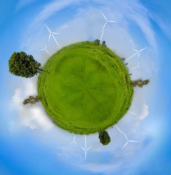 Globe sphre effect elektrische Eco Power Maker windturbine in FR — Stockfoto