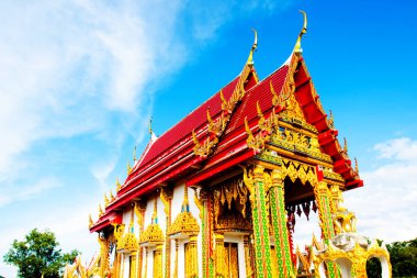 Güzel Wat Thai altın tapınağı, Photharam Ratchaburi Tayland