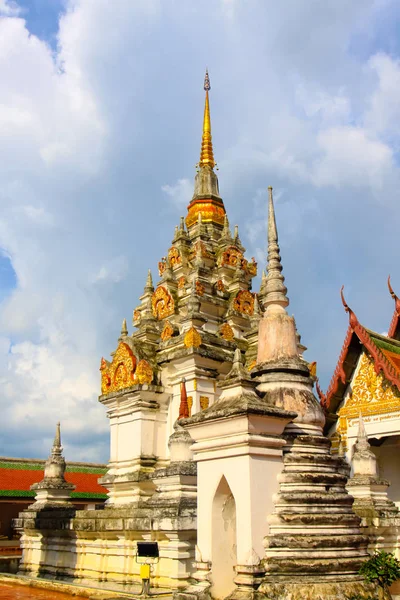 Smukke tempel i syd thailand - Stock-foto