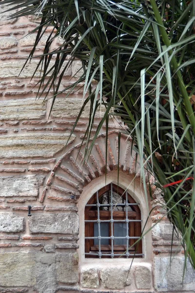 Iron Windows Railings Historical Building — Stock Photo, Image