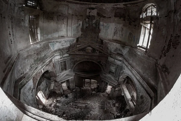 Hermoso Interior Dentro Una Antigua Iglesia Gótica Abandonada — Foto de Stock