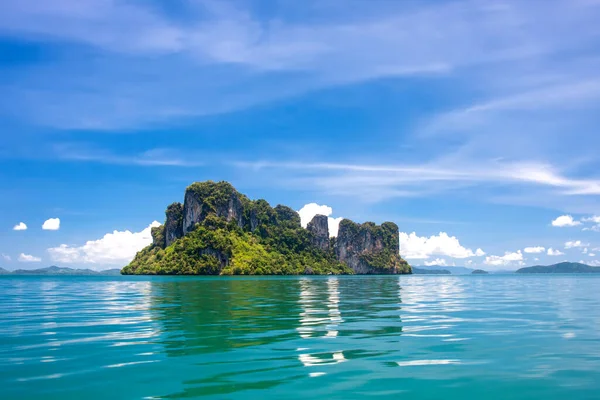 Îles Rocheuses Thaïlande Sous Ciel Bleu — Photo