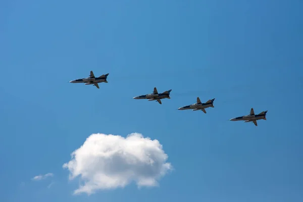 2020 Federación Rusa Moscú Aviones Militares Vuelan Desfile Victoria —  Fotos de Stock