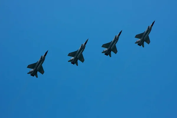 2020 Federación Rusa Moscú Aviones Militares Vuelan Desfile Victoria —  Fotos de Stock