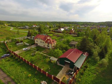 Moskova 'daki iş adamının kişisel arsasını içeren özel bir ev..